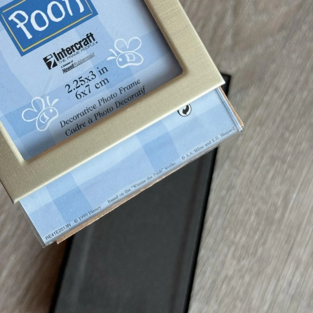 Vintage Disney Winnie‎ the Pooh Intercraft Piglet Picture Photo Frame 2.25x3